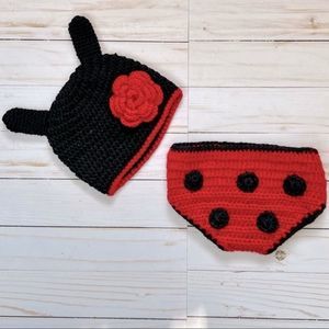 Knitted baby outfit - lady bug